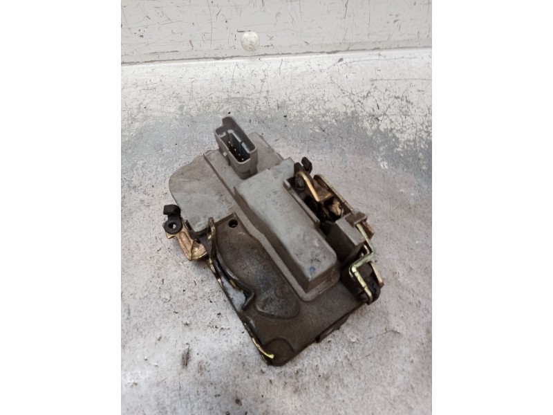 Recambio de motor cierre centralizado delantero derecho para peugeot 206 hatchback (2a/c) 1.9 d referencia OEM IAM 3P  