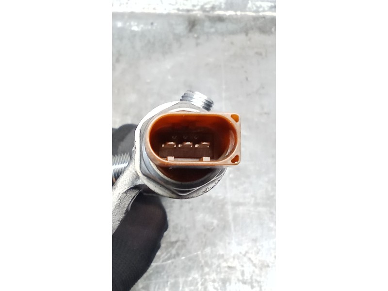 Recambio de rampa inyectora para volkswagen passat cc b6 (357) 2.0 tdi referencia OEM IAM 03L089N  