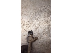 Recambio de inyector para volkswagen passat cc b6 (357) 2.0 tdi referencia OEM IAM 0445110647 03L130277Q BOSCH 2