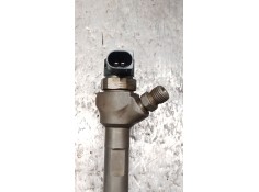 Recambio de inyector para volkswagen passat cc b6 (357) 2.0 tdi referencia OEM IAM 0445110647 03L130277Q BOSCH 2