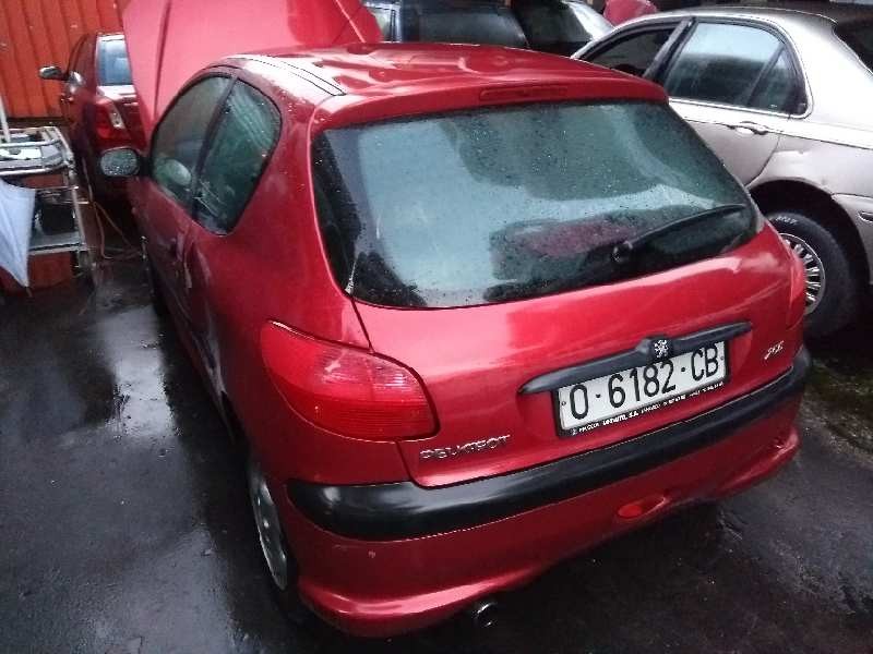peugeot 206 berlina del año 1998