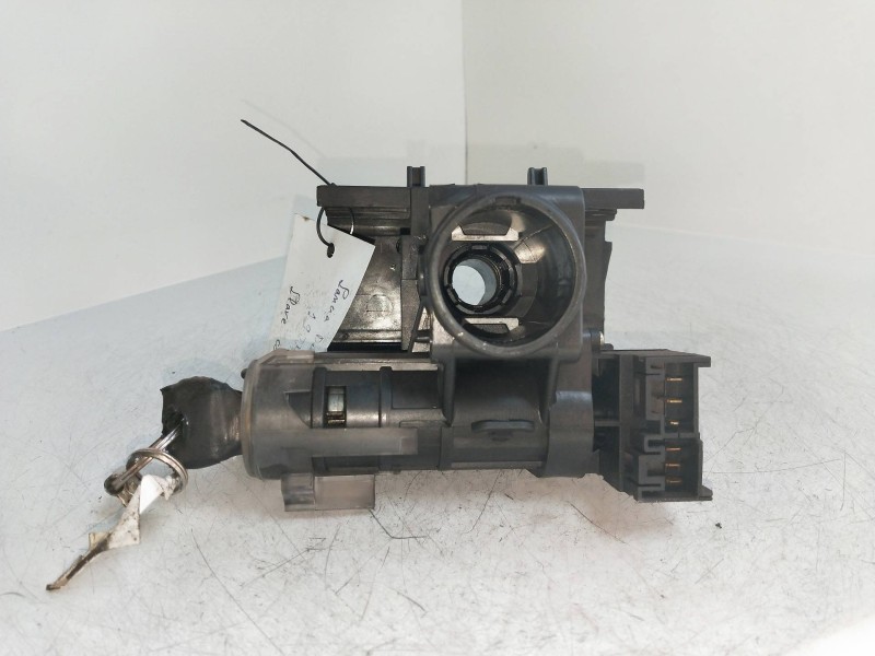 Recambio de conmutador de arranque para lancia delta 1.9 turbodiesel cat referencia OEM IAM 7601589  