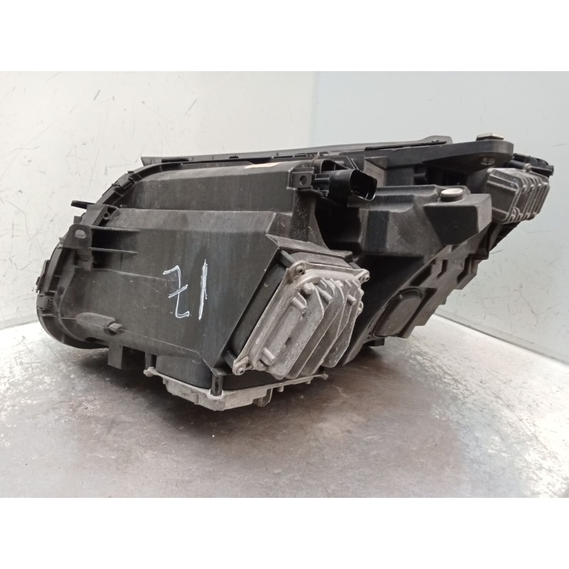 Recambio de faro derecho para mercedes-benz clase c coupé (c205) c 220 d (205.304) referencia OEM IAM A2059063204 030128423206 D