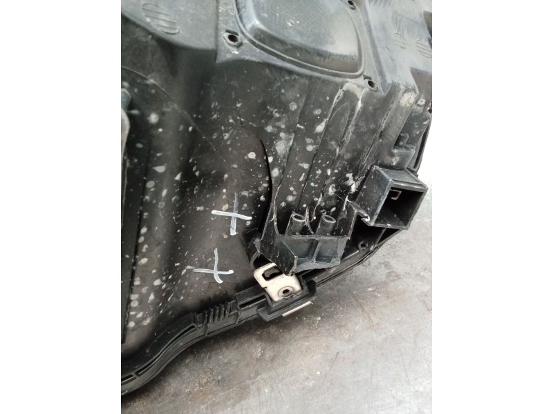 Recambio de faro derecho para mercedes-benz clase c coupé (c205) c 220 d (205.304) referencia OEM IAM A2059063204 030128423206 D