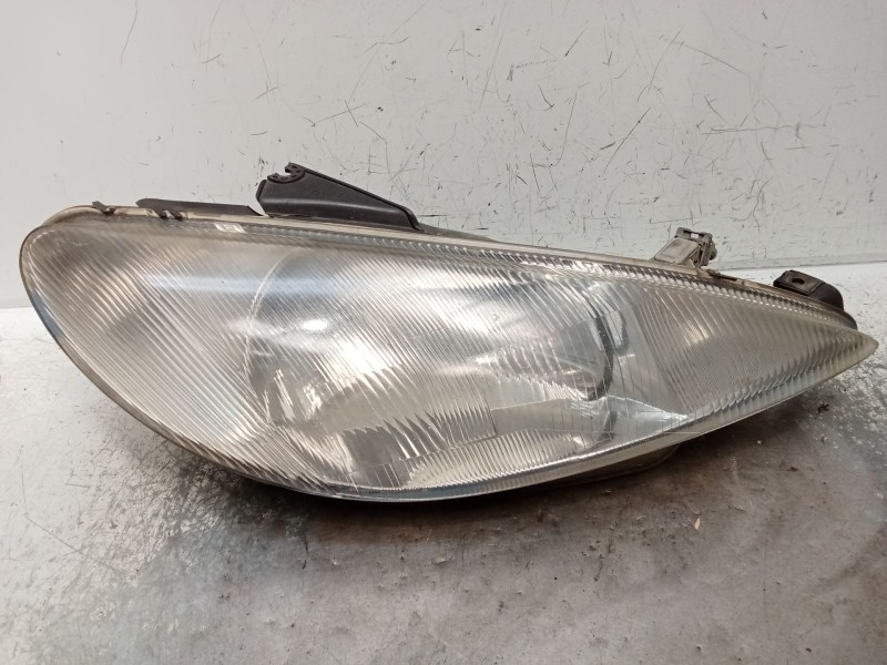 Recambio de faro derecho para peugeot 206 hatchback (2a/c) 1.9 d referencia OEM IAM   
