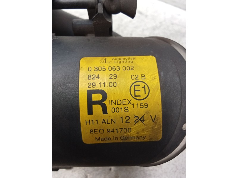 Recambio de faro antiniebla derecho para audi a4 b6 (8e2) 2.0 referencia OEM IAM 8EO941700  