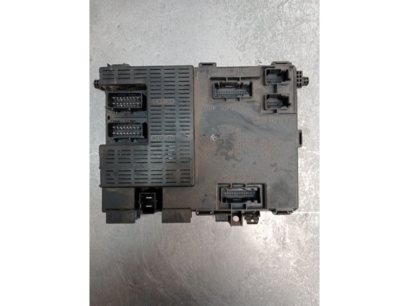 Recambio de caja reles / fusibles para peugeot 406 (8b) 2.0 hdi 110 referencia OEM IAM 73009012 9646941380 