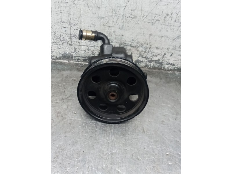 Recambio de bomba servodireccion para ford focus i (daw, dbw) 1.8 tdci referencia OEM IAM 4EB0703  