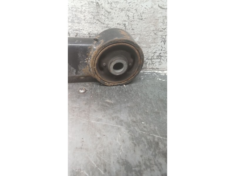 Recambio de brazo suspension inferior trasero izquierdo para citroën c-zero referencia OEM IAM   