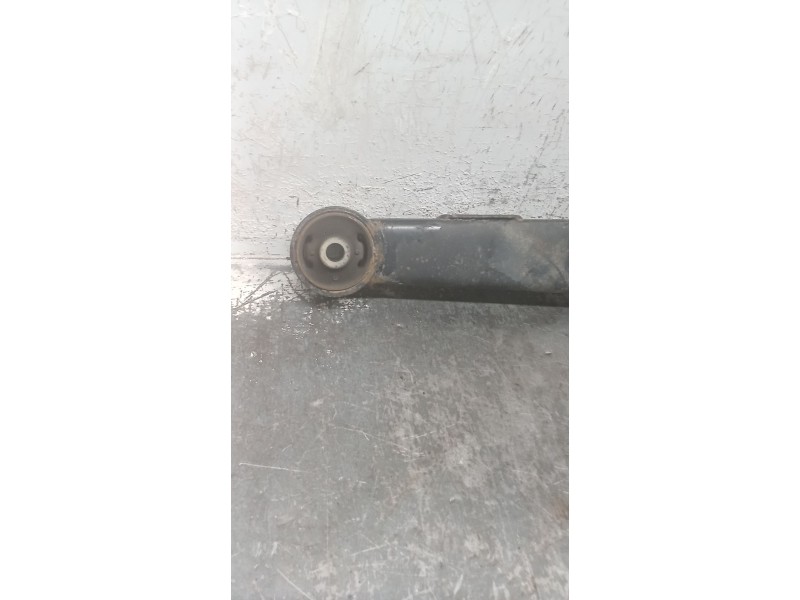 Recambio de brazo suspension inferior trasero derecho para citroën c-zero referencia OEM IAM   