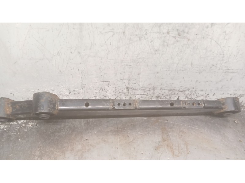 Recambio de brazo suspension inferior trasero derecho para citroën c-zero referencia OEM IAM   