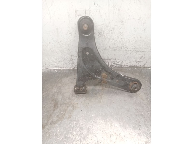Recambio de brazo suspension inferior delantero derecho para citroën c-zero referencia OEM IAM   