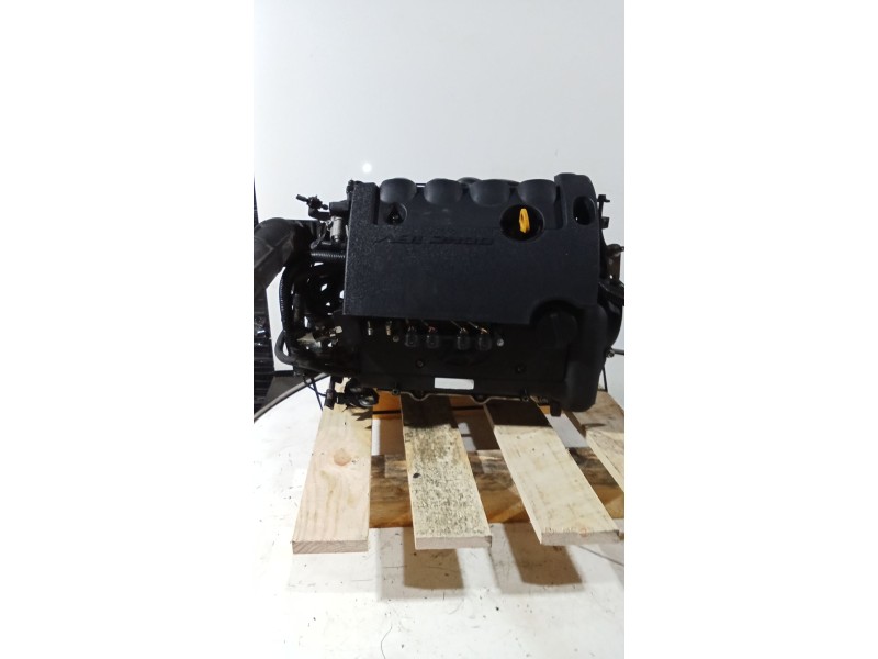 Recambio de motor completo para hyundai elantra iii sedán (xd) 1.6 referencia OEM IAM G4FC  8u372731