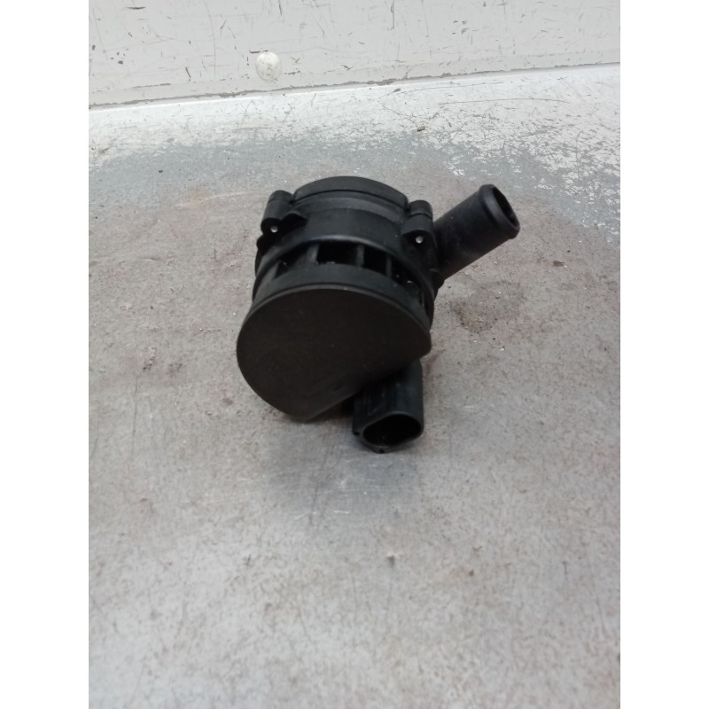 Recambio de bomba agua para mercedes-benz clase c coupé (c205) c 220 d (205.304) referencia OEM IAM A2118350364 0392023000 