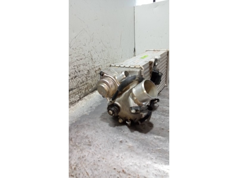 Recambio de intercooler para kia stonic (ybcuv) business referencia OEM IAM 2827004610  