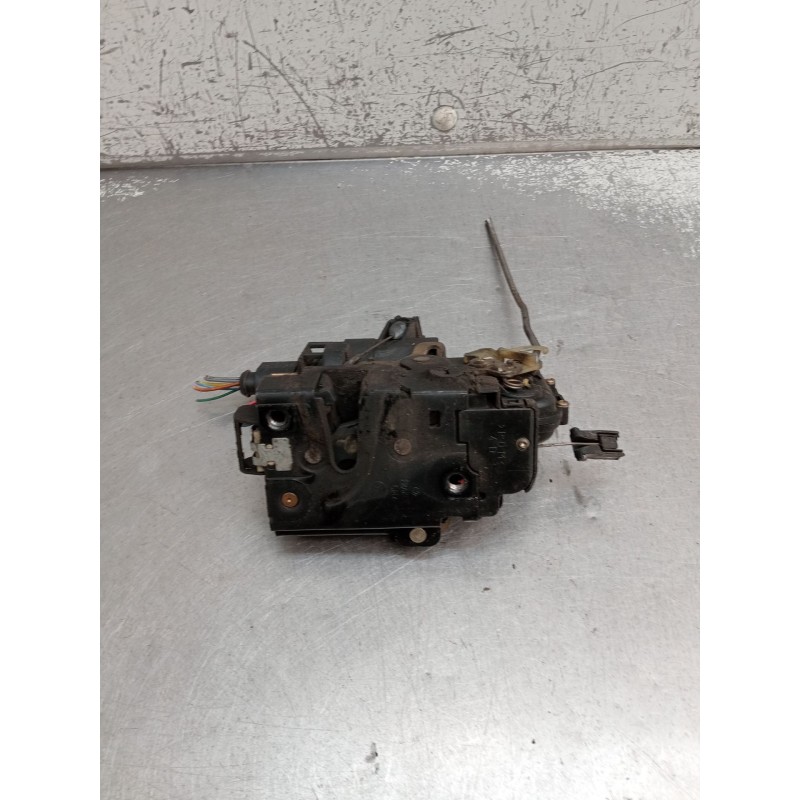 Recambio de motor cierre centralizado trasero derecho para skoda octavia i (1u2) 1.9 tdi referencia OEM IAM  5P 