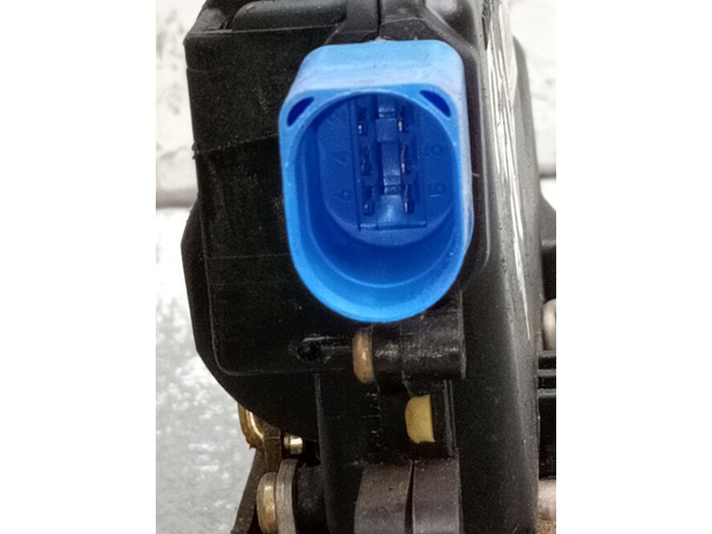 Recambio de motor cierre centralizado trasero izquierdo para skoda fabia i combi (6y5) 1.4 tdi referencia OEM IAM 6Y0839015 5P 