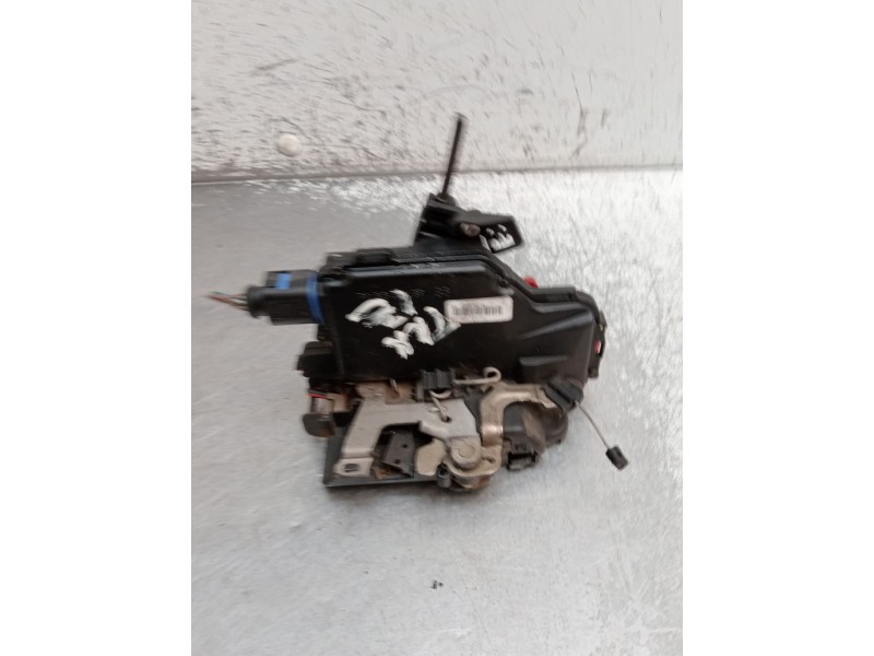 Recambio de motor cierre centralizado trasero izquierdo para skoda fabia i combi (6y5) 1.4 tdi referencia OEM IAM 6Y0839015 5P 