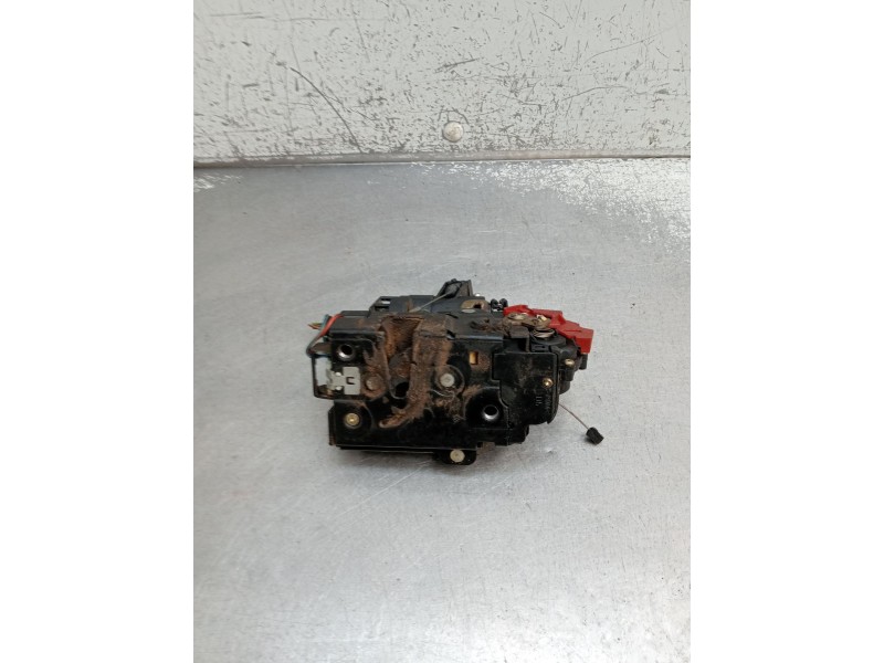 Recambio de motor cierre centralizado trasero derecho para skoda fabia i combi (6y5) 1.4 tdi referencia OEM IAM 6Y0839016 5P 