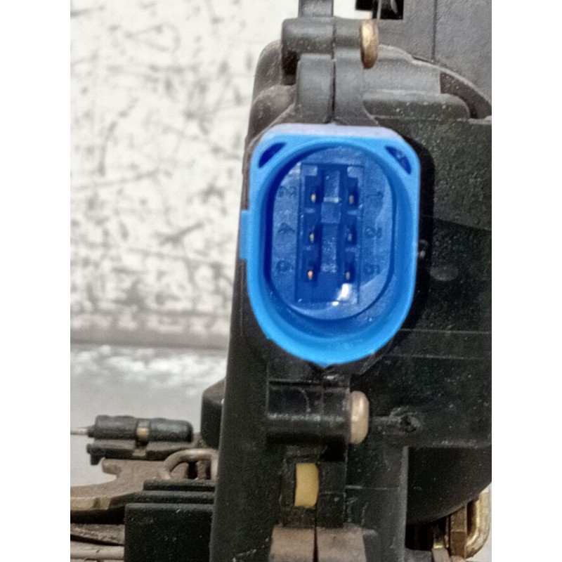 Recambio de motor cierre centralizado trasero derecho para skoda fabia i combi (6y5) 1.4 tdi referencia OEM IAM 6Y0839016 5P 