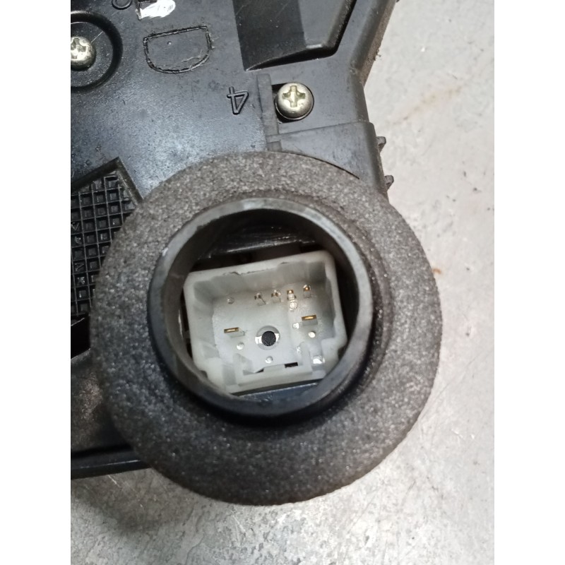 Recambio de motor cierre centralizado delantero izquierdo para toyota yaris (_p9_) 1.4 d-4d (nlp90_) referencia OEM IAM 3P  