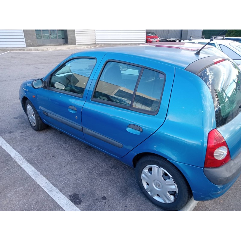 Renault Clio II 1.6 16V Vehículo de desguace (2003, Verde)