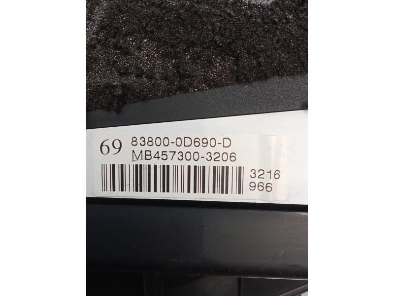 Recambio de cuadro instrumentos para toyota yaris (_p9_) 1.4 d-4d (nlp90_) referencia OEM IAM 838000D690D MB4573003206 