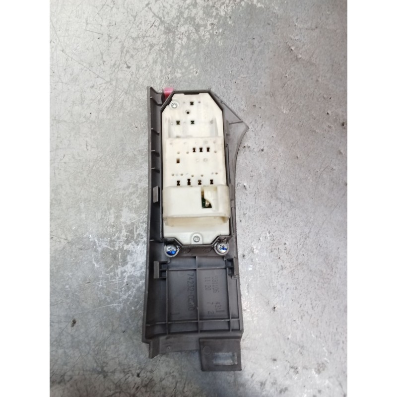 Recambio de mando elevalunas delantero izquierdo para toyota yaris (_p9_) 1.4 d-4d (nlp90_) referencia OEM IAM   