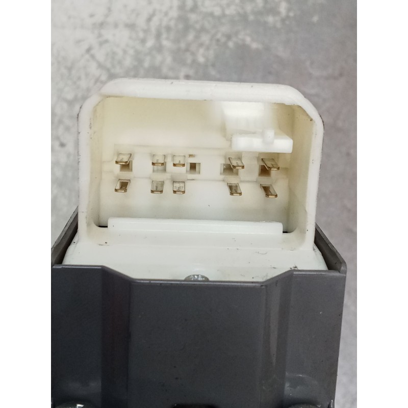 Recambio de mando elevalunas delantero izquierdo para toyota yaris (_p9_) 1.4 d-4d (nlp90_) referencia OEM IAM   