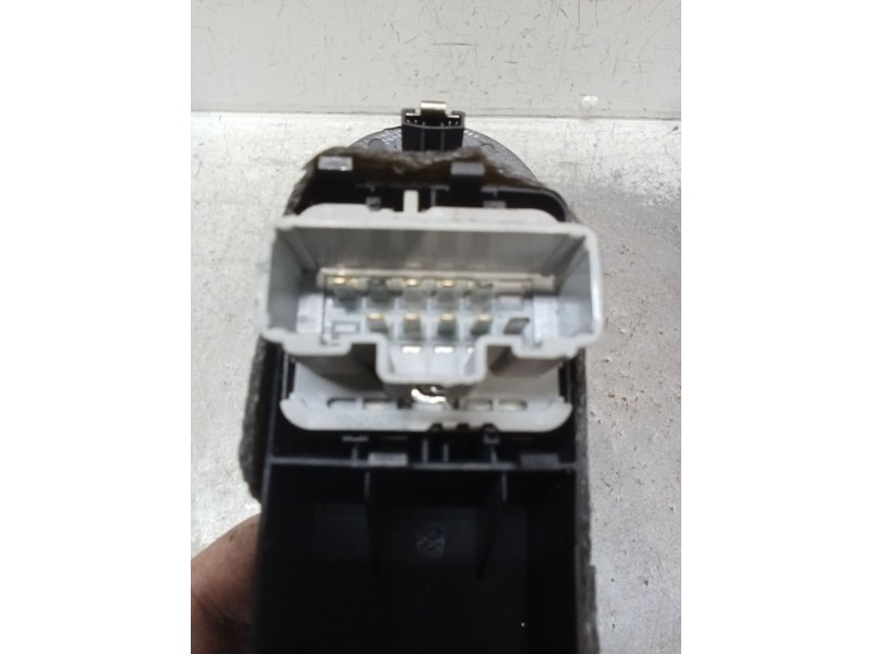 Recambio de mando elevalunas delantero izquierdo para renault megane ii (bm0/1_, cm0/1_) 1.6 16v (bm0c, cm0c) referencia OEM IAM