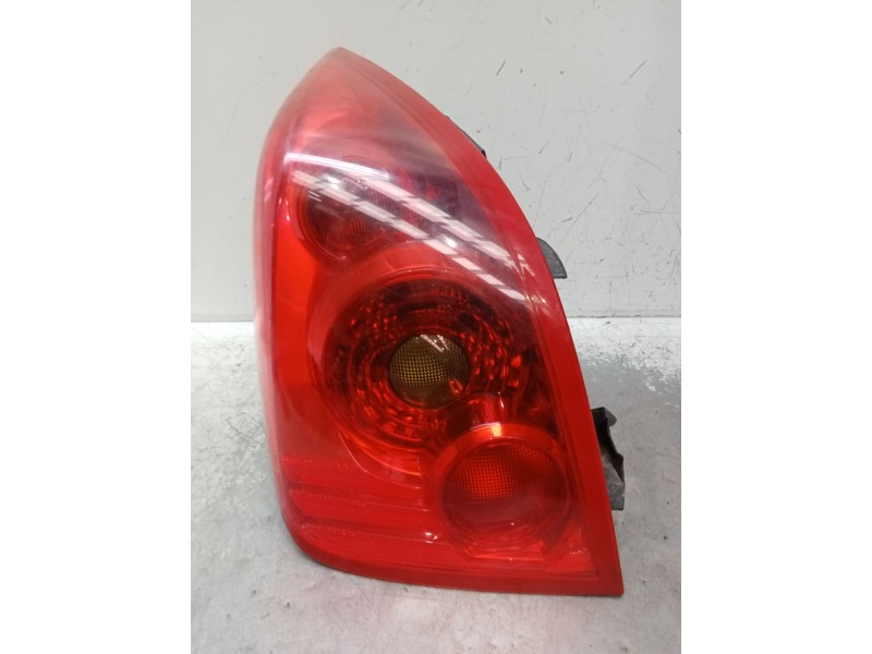 Recambio de piloto trasero izquierdo para nissan primera (p12) 2.2 dci referencia OEM IAM   