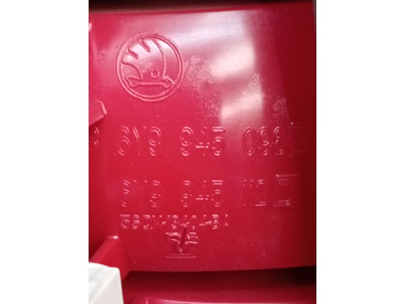 Recambio de piloto trasero derecho para skoda fabia i combi (6y5) 1.4 tdi referencia OEM IAM 6Y9945096  