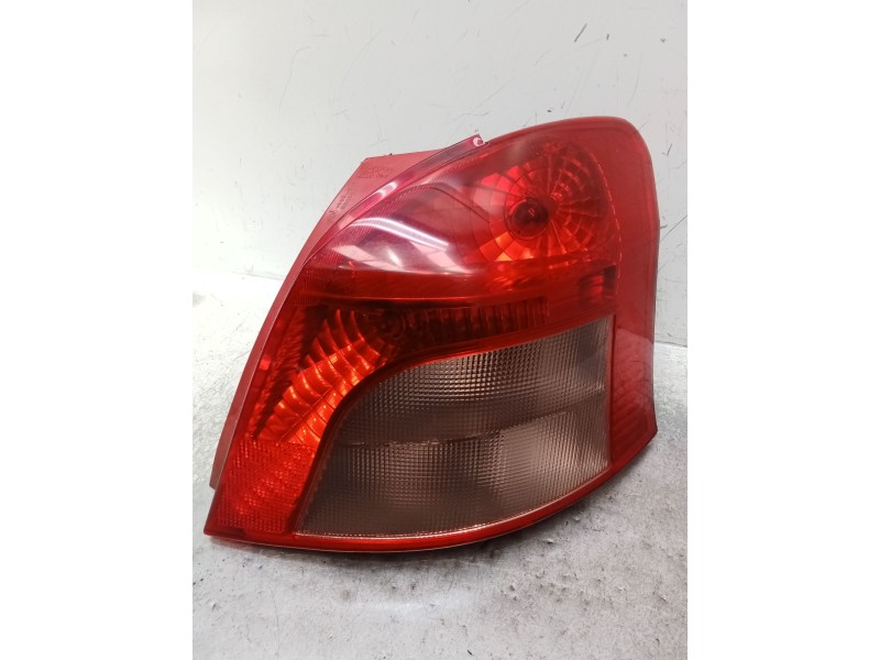 Recambio de piloto trasero derecho para toyota yaris (_p9_) 1.4 d-4d (nlp90_) referencia OEM IAM   