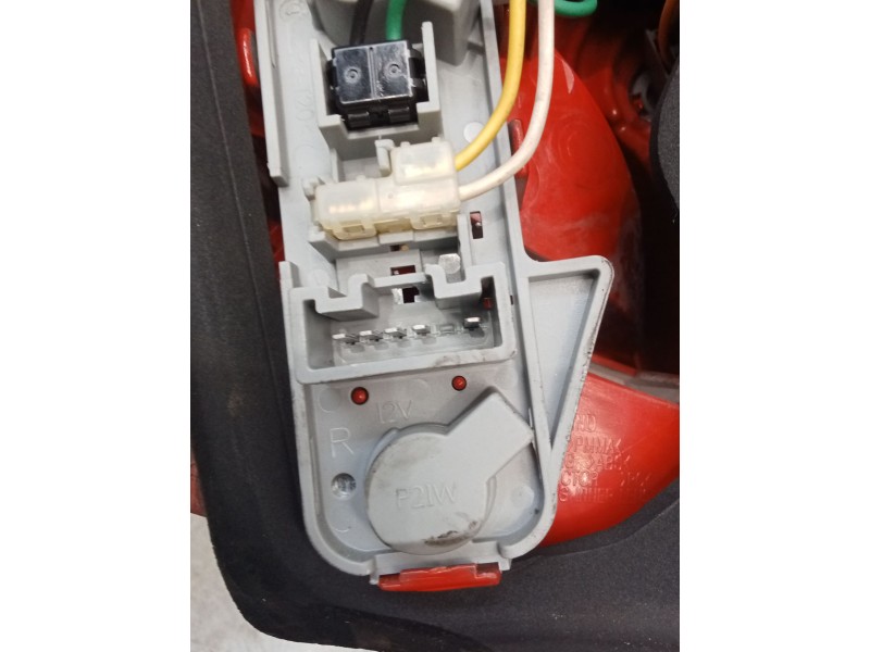 Recambio de piloto trasero derecho para toyota yaris (_p9_) 1.4 d-4d (nlp90_) referencia OEM IAM   