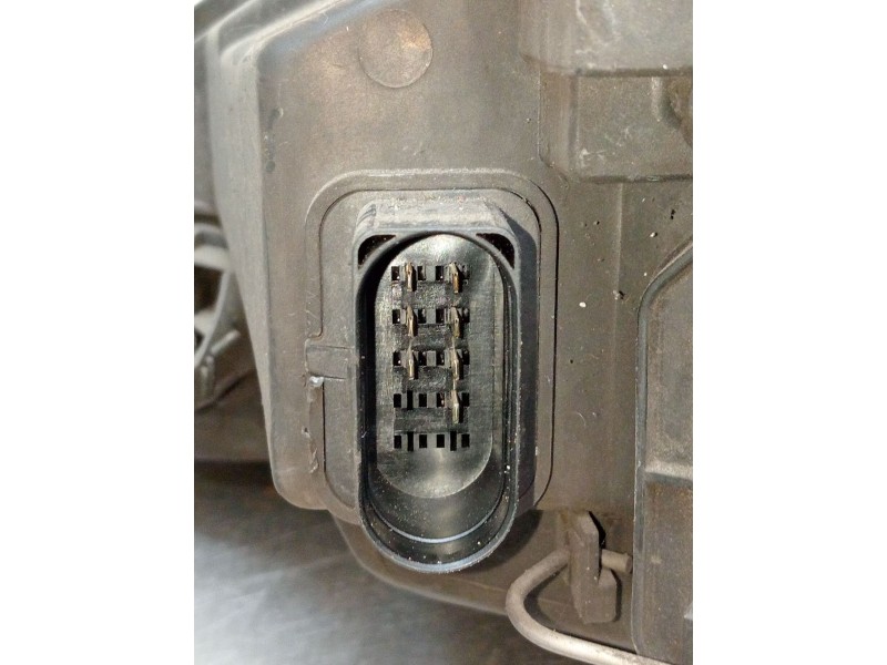 Recambio de faro derecho para ford focus i (daw, dbw) 1.8 tdci referencia OEM IAM 2M5113W029BF  