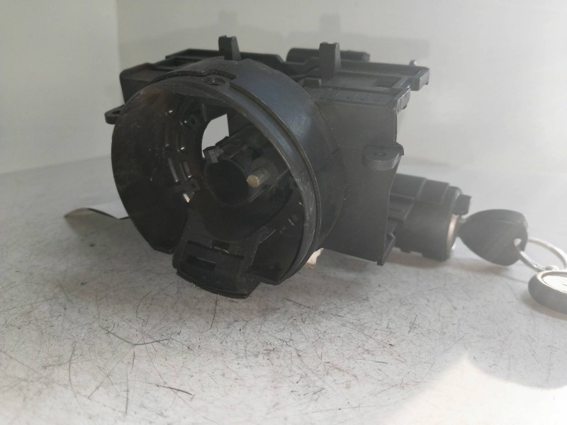 Recambio de conmutador de arranque para lancia delta 1.9 turbodiesel cat referencia OEM IAM 7601589  