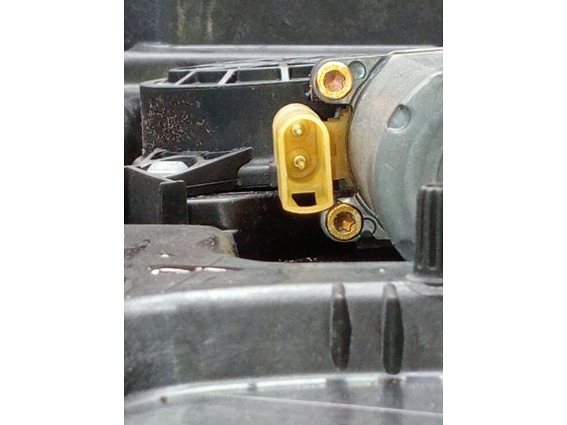 Recambio de elevalunas delantero izquierdo para ford fiesta v (jh_, jd_) 1.4 16v referencia OEM IAM 2S61A045H17A  