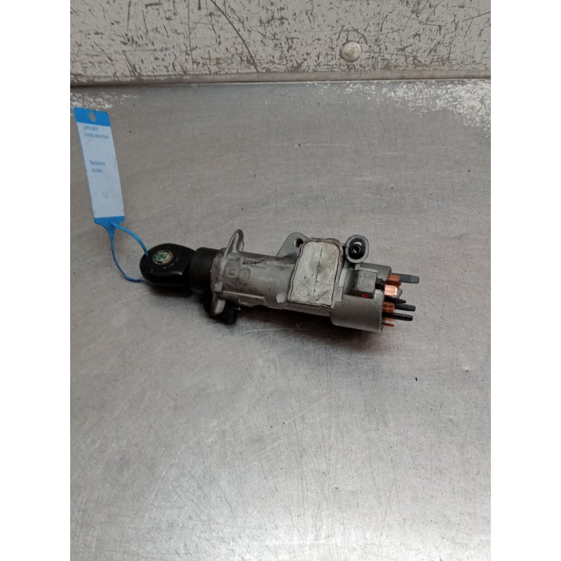 Recambio de conmutador de arranque para skoda fabia i combi (6y5) 1.4 tdi referencia OEM IAM 4B0905851C  