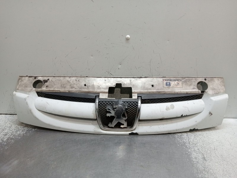 Recambio de rejilla delantera para peugeot partner furgoneta/monovolumen (5_, g_) 1.9 d referencia OEM IAM   