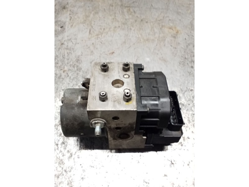 Recambio de abs para kia sorento i (jc) 2.5 crdi referencia OEM IAM 0273004660 0265216928 589103E310