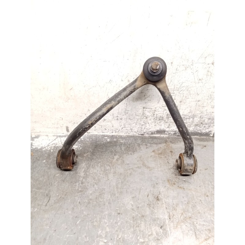 Recambio de brazo suspension superior delantero izquierdo para kia sorento i (jc) 2.5 crdi referencia OEM IAM   