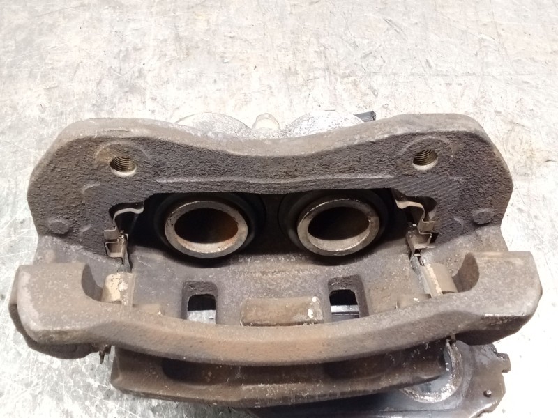 Recambio de pinza freno delantera derecha para kia sorento i (jc) 2.5 crdi referencia OEM IAM   