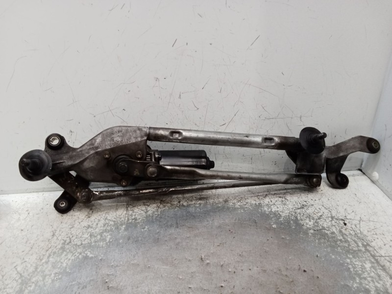 Recambio de motor limpia delantero para nissan primera (p12) 2.0 referencia OEM IAM   