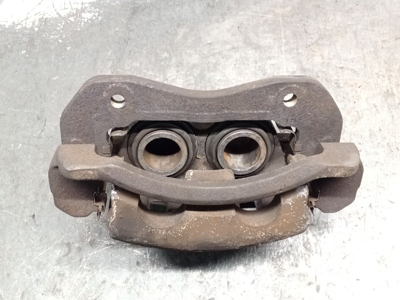 Recambio de pinza freno delantera izquierda para kia sorento i (jc) 2.5 crdi referencia OEM IAM   