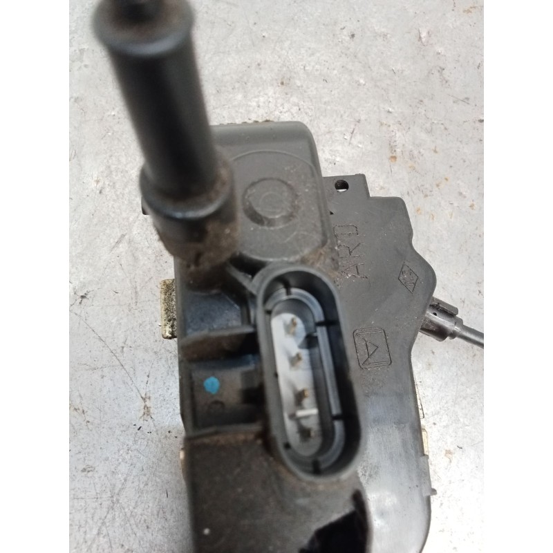 Recambio de motor cierre centralizado trasero derecho para nissan primera (p12) 2.0 referencia OEM IAM 5P  