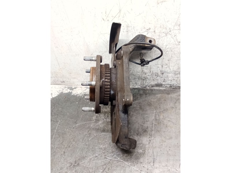 Recambio de mangueta delantera derecha para kia sorento i (jc) 2.5 crdi referencia OEM IAM   