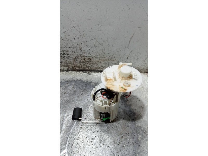 Recambio de bomba combustible para kia stonic (ybcuv) business referencia OEM IAM 31110H8200 1000G54520 
