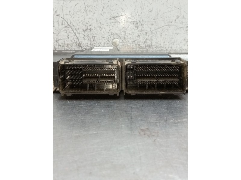 Recambio de centralita motor uce para volvo xc60 business plus 2wd referencia OEM IAM 32242004 0000316290 