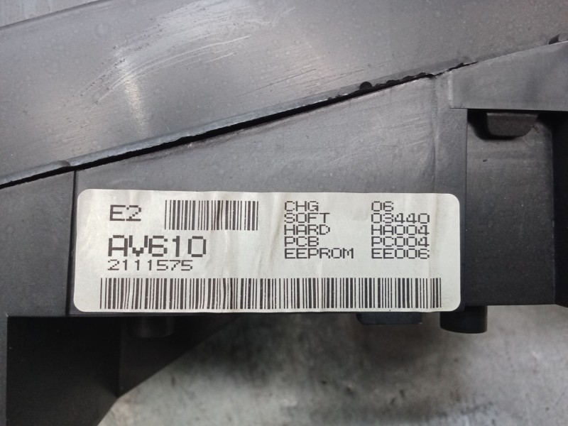 Recambio de cuadro instrumentos para nissan primera (p12) 2.0 referencia OEM IAM AV610 2111575  