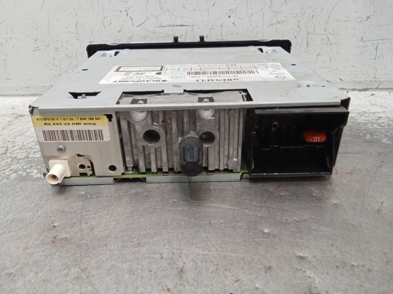 Recambio de sistema audio / radio cd para renault megane iii hatchback (bz0/1_, b3_) 1.6 16v (bz1b, bz1h) referencia OEM IAM 281
